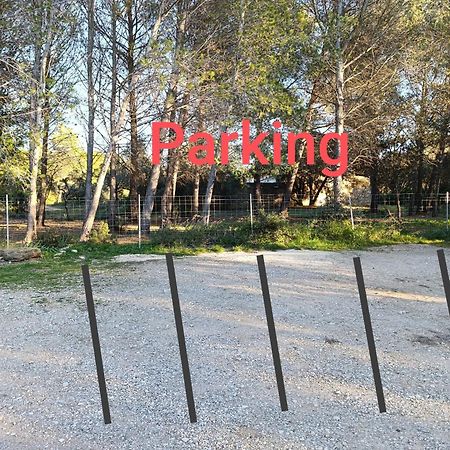 Maison De Campagne Lançon-Provence Exteriör bild
